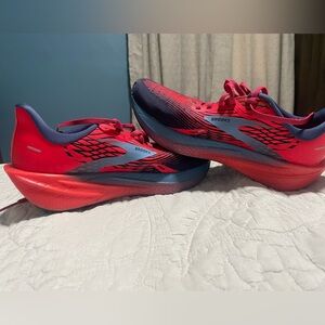 Women Brooks Hyperion Max